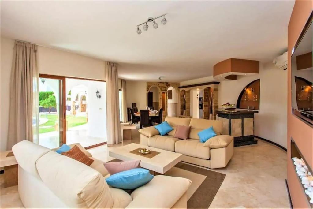 Summer Offers! Fabulous Luxury Villa Near The Beach Sleeps 8 Benalmádena Exterior foto