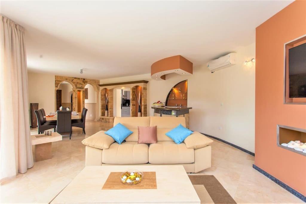 Summer Offers! Fabulous Luxury Villa Near The Beach Sleeps 8 Benalmádena Exterior foto